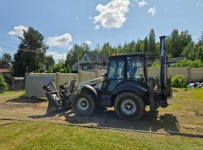 Terex, Liebherr, Hitachi